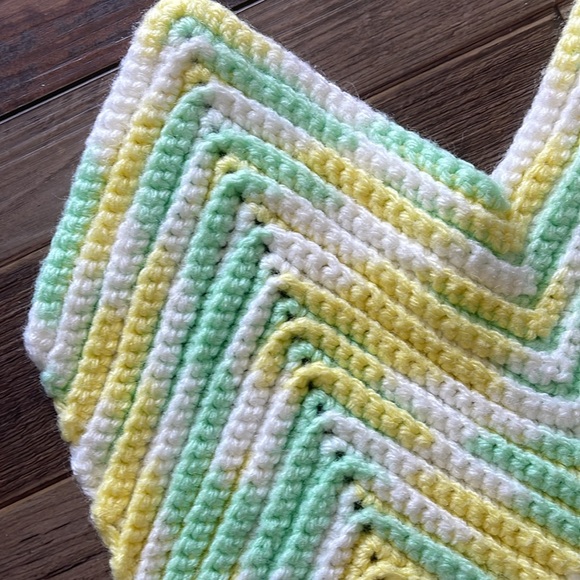 Handmade Chevron print green, yellow and white aphgan - Picture 4 of 6